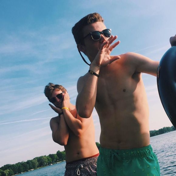 Meet your Posher, Brandon - Picture 1 of 1